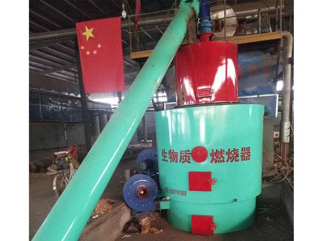 600萬大卡生物質(zhì)壓塊、木片燃燒器改造10t鏈條燃煤鍋爐.jpg