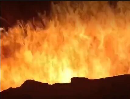 
新思維生物質(zhì)燃燒機(jī)工作視頻