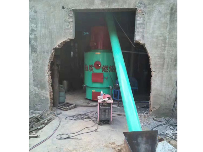 
壓塊燃燒機(jī)配套鍋爐